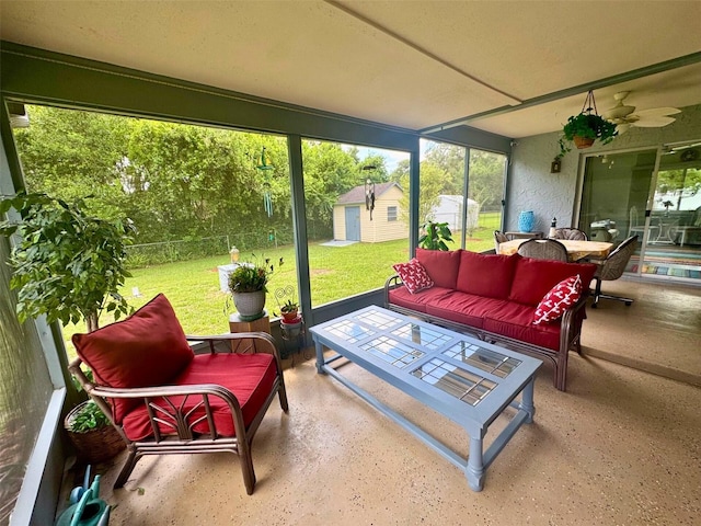 916 Jones Ave, Inverness, FL 34453 - sunroom / solarium with outdoor lounge area and a ceiling fan