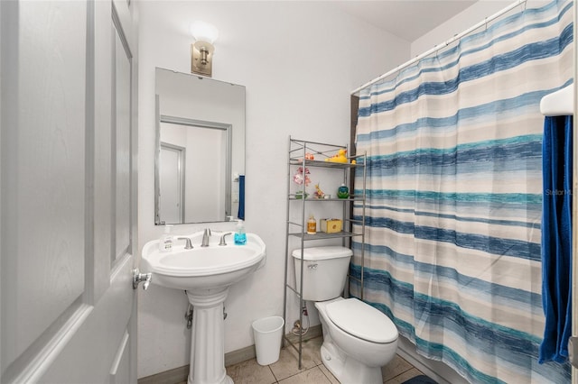 12320 SW 62nd Pl, Ocala, FL 34481 - bathroom featuring tile patterned flooring and a shower with curtain