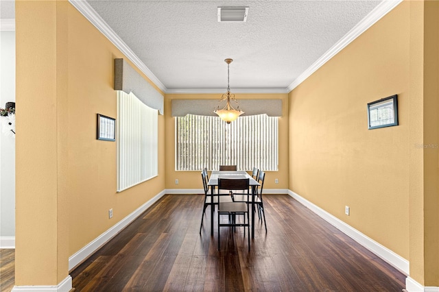 6551 SE 11th Loop, Ocala, FL 34472 - dining space with dark wood-style floors, ornamental molding, and a textured ceiling