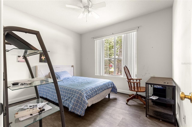 6551 SE 11th Loop, Ocala, FL 34472 - bedroom with baseboards and ceiling fan