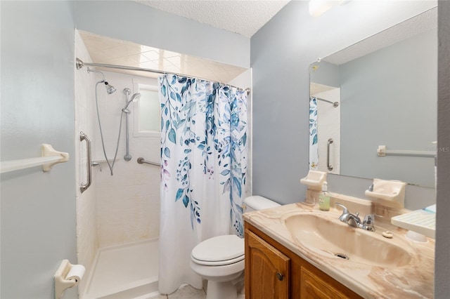 8247 SW 105th Pl, Ocala, FL 34481 - full bathroom featuring vanity, a tile shower, and a textured ceiling