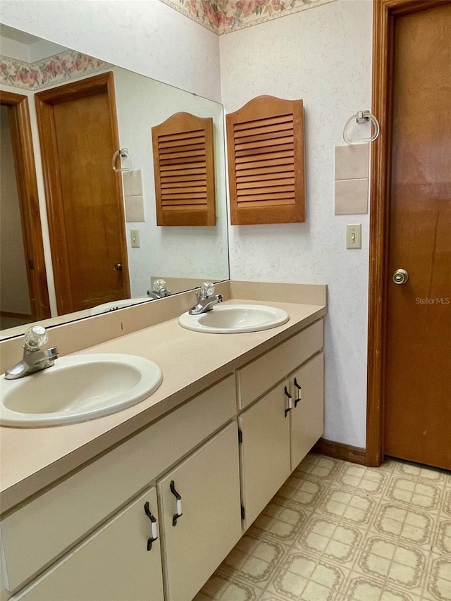 1112 NE 130th Ter, Silver Springs, FL 34488 - full bath featuring double vanity and tile patterned floors