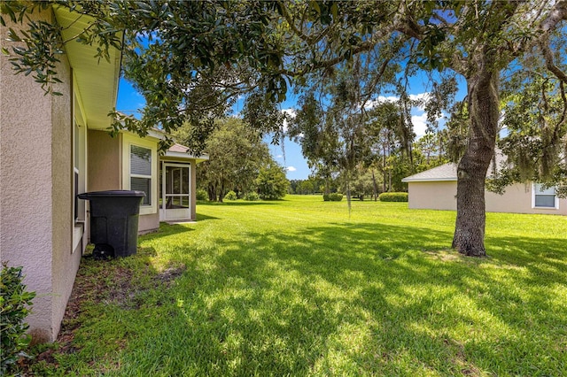 8 Diamond Club Rd, Ocala, FL 34472 - view of grassy yard