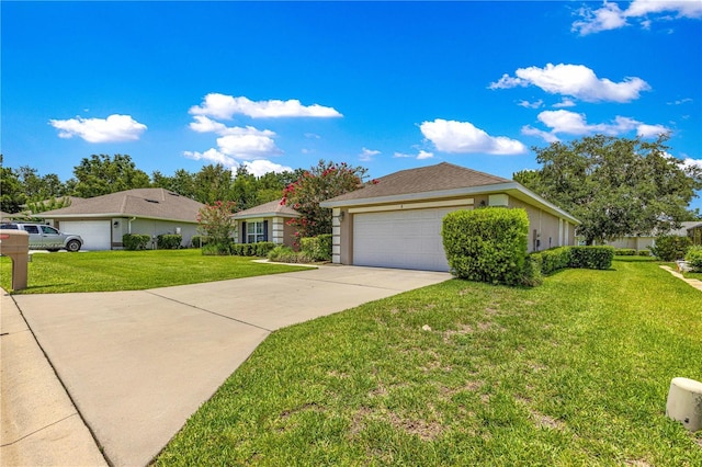 8 Diamond Club Rd, Ocala, FL 34472 - ranch-style home featuring a front lawn, driveway, and a garage