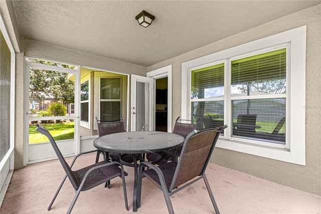 8 Diamond Club Rd, Ocala, FL 34472 - sunroom featuring healthy amount of natural light and outdoor dining space