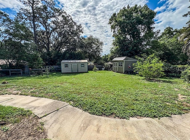 3545 SE 24th Ave, Ocala, FL 34471 - view of yard with a storage unit