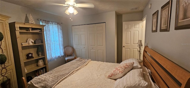 5591 NW 61st Ln, Ocala, FL 34482 - bedroom featuring a closet and ceiling fan