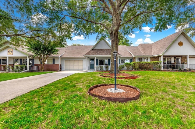 8400 SW 90th St Unit C, Ocala, FL 34481 - ranch-style home featuring covered porch, an attached garage, a front lawn, and driveway
