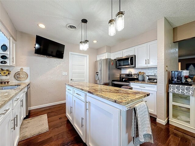 1137 Indian Rocks Rd S, Largo, FL 33770 - photo 17