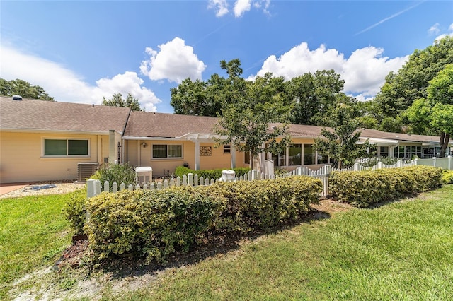 8881 SW 94th St Unit E, Ocala, FL 34481 - rear view of house