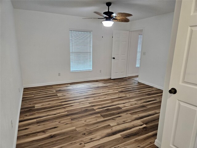 51 NE 10th St, Williston, FL 32696 - empty room featuring wood finished floors, ceiling fan, and plenty of natural light