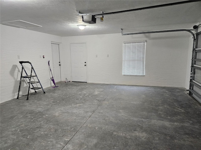 51 NE 10th St, Williston, FL 32696 - garage with a garage door opener