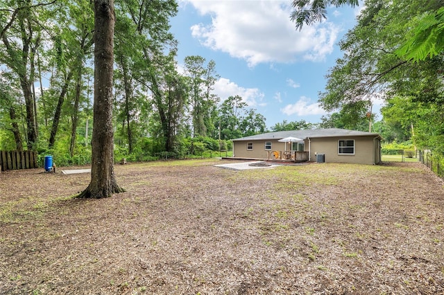 3640 SE 131st Ln, Belleview, FL 34420 - view of yard with a patio area