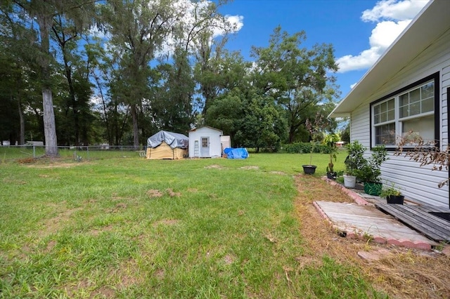 2340 NE 14th Ave, Ocala, FL 34470 - view of yard featuring a storage unit