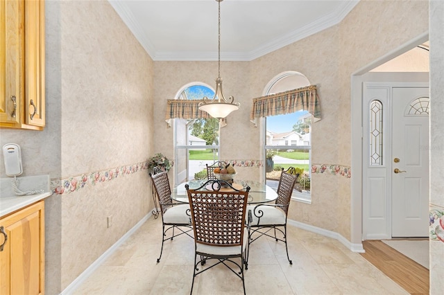 7243 SE 172nd Legacy Ln, The Villages, FL 32162 - dining room with crown molding and wallpapered walls