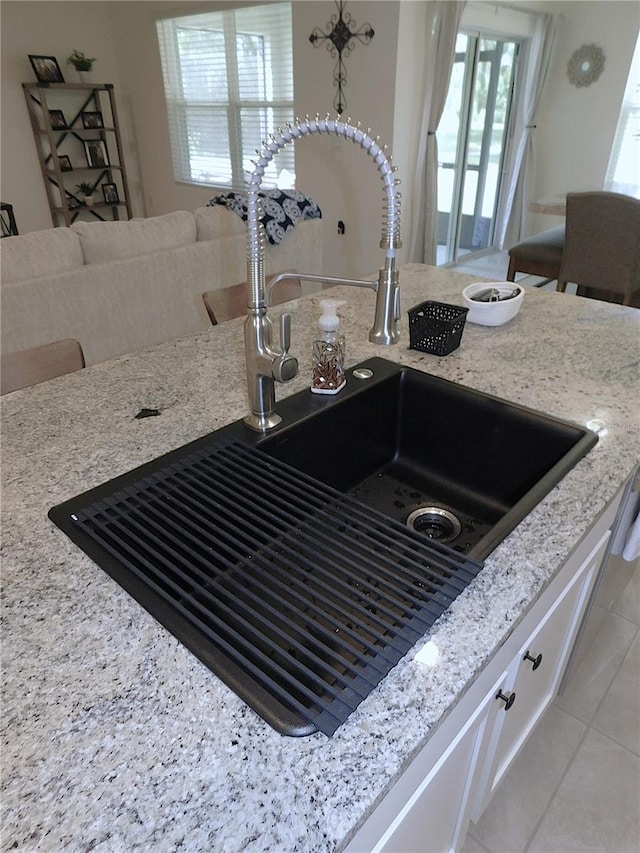 80 Hickory Course Loop, Ocala, FL 34472 - kitchen view of light stone countertops