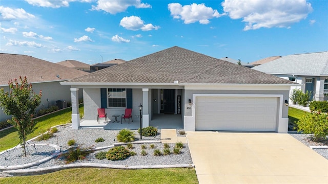 8913 SW 76th Ln, Ocala, FL 34481 - ranch-style home featuring a porch, stucco siding, an attached garage, driveway, and roof with shingles