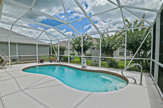 3146 Williams Rd, The Villages, FL 32162 - outdoor pool with a patio area and a lanai
