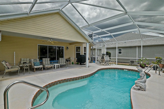 3146 Williams Rd, The Villages, FL 32162 - swimming pool with a patio, a ceiling fan, and a lanai