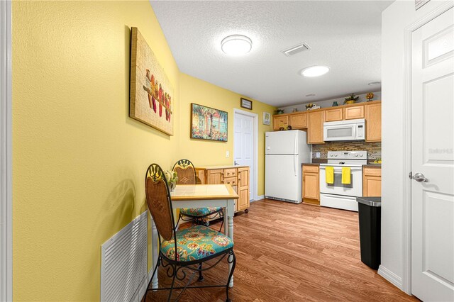 1751 Brandenburg Ct, The Villages, FL 32163 - photo 9