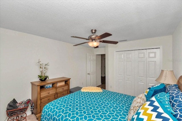1443 SW 161st St, Ocala, FL 34473 - carpeted bedroom with a closet and ceiling fan