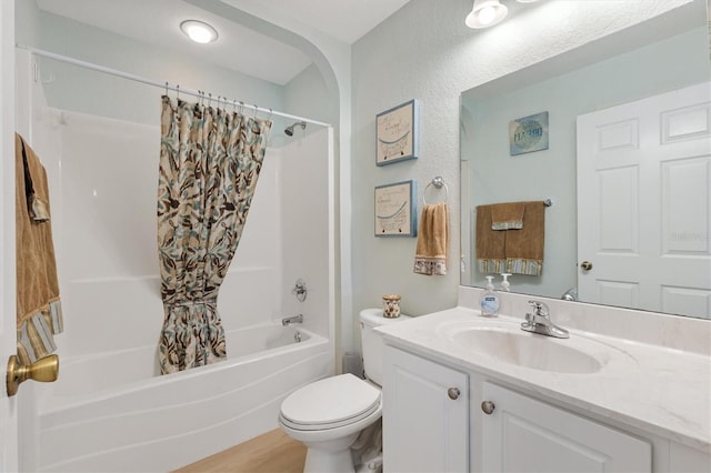 12178 SE 174th Pl, Summerfield, FL 34491 - full bathroom with vanity and shower / tub combo with curtain