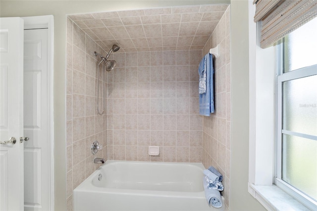2908 SE 22nd Ave, Ocala, FL 34471 - bathroom featuring shower / washtub combination