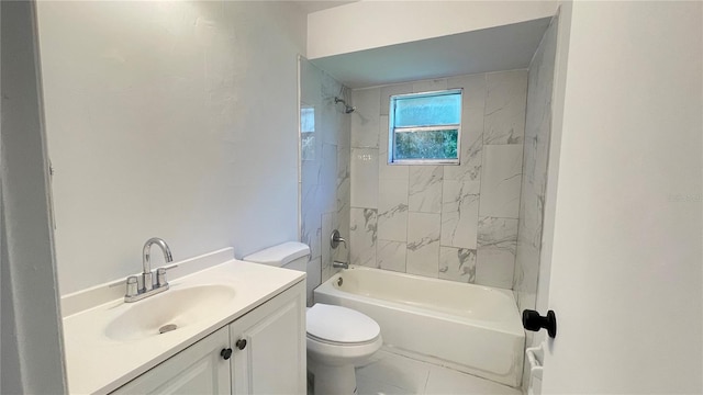 21111 SW Honeysuckle St, Dunnellon, FL 34431 - full bathroom with vanity and tub / shower combination