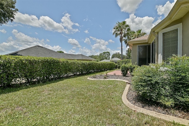 13170 SE 92nd Court Rd, Summerfield, FL 34491 - view of green lawn