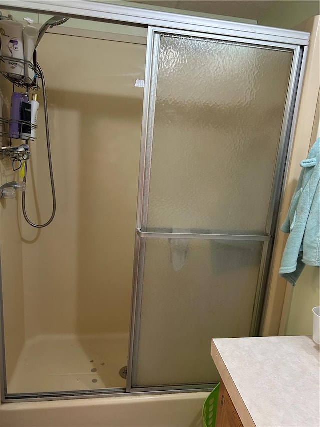 5862 SW 160th Ct, Ocala, FL 34481 - full bath with a shower with shower door and vanity
