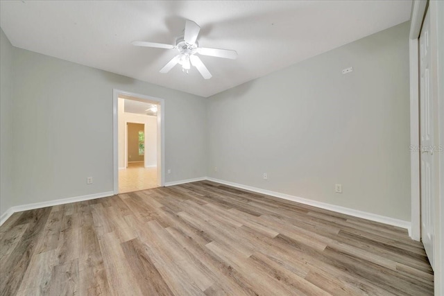 6631 SE 11th Loop, Ocala, FL 34472 - spare room with light wood-type flooring and a ceiling fan