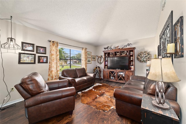 501 Marion Oaks Dr, Ocala, FL 34473 - living area featuring a textured ceiling and wood finished floors