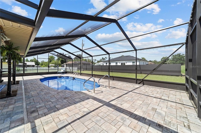 501 Marion Oaks Dr, Ocala, FL 34473 - view of pool with a patio area, a fenced backyard, and glass enclosure