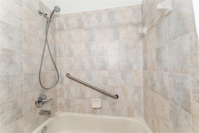 19115 SW 98th Loop, Dunnellon, FL 34432 - bathroom featuring washtub / shower combination