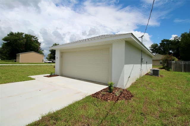 9 Hemlock Terrace Ln, Ocala, FL 34472 - garage with driveway