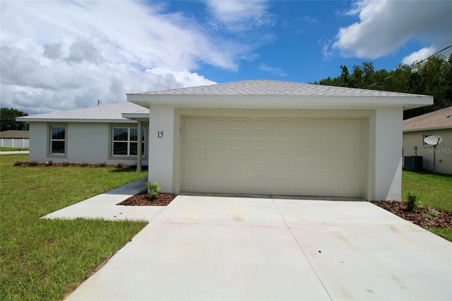9 Hemlock Terrace Ln, Ocala, FL 34472 - ranch-style home with stucco siding, concrete driveway, a front lawn, an attached garage, and a shingled roof