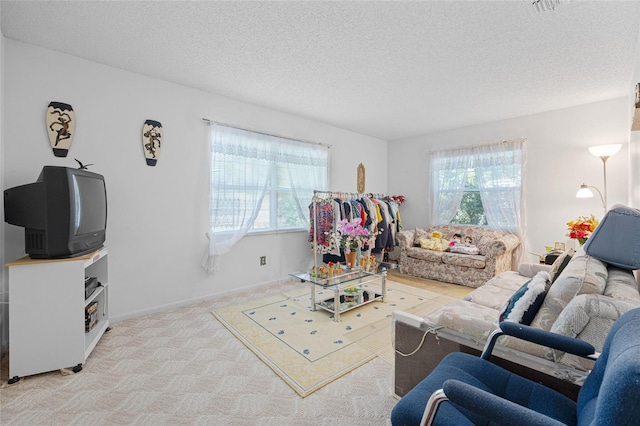 6 Emerald Crse, Ocala, FL 34472 - carpeted living area with a textured ceiling