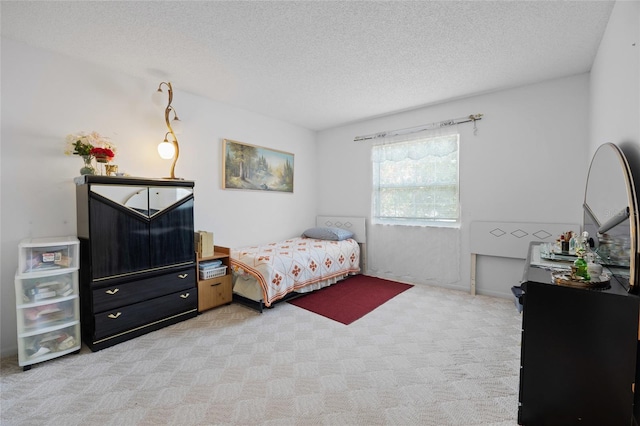 6 Emerald Crse, Ocala, FL 34472 - bedroom with light carpet and a textured ceiling