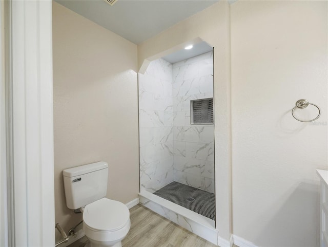 17 Pecan Run Hbr, Ocala, FL 34472 - bathroom with a shower stall, wood finished floors, and vanity