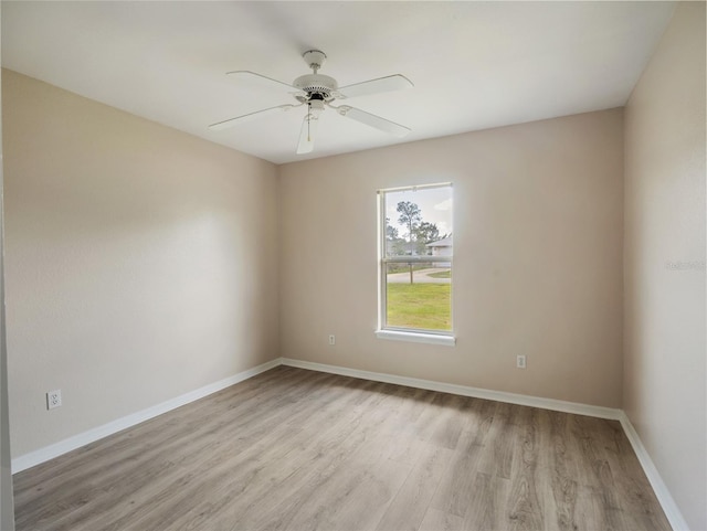 17 Pecan Run Hbr, Ocala, FL 34472 - empty room with light wood-type flooring and a ceiling fan