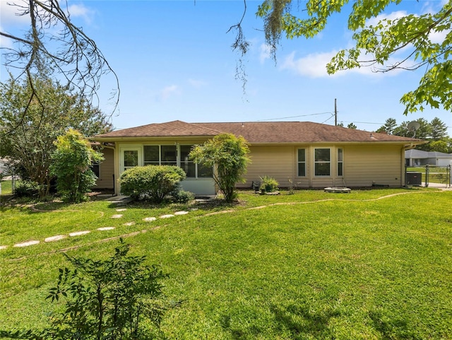 17 Pecan Run Hbr, Ocala, FL 34472 - rear view of house featuring a sunroom