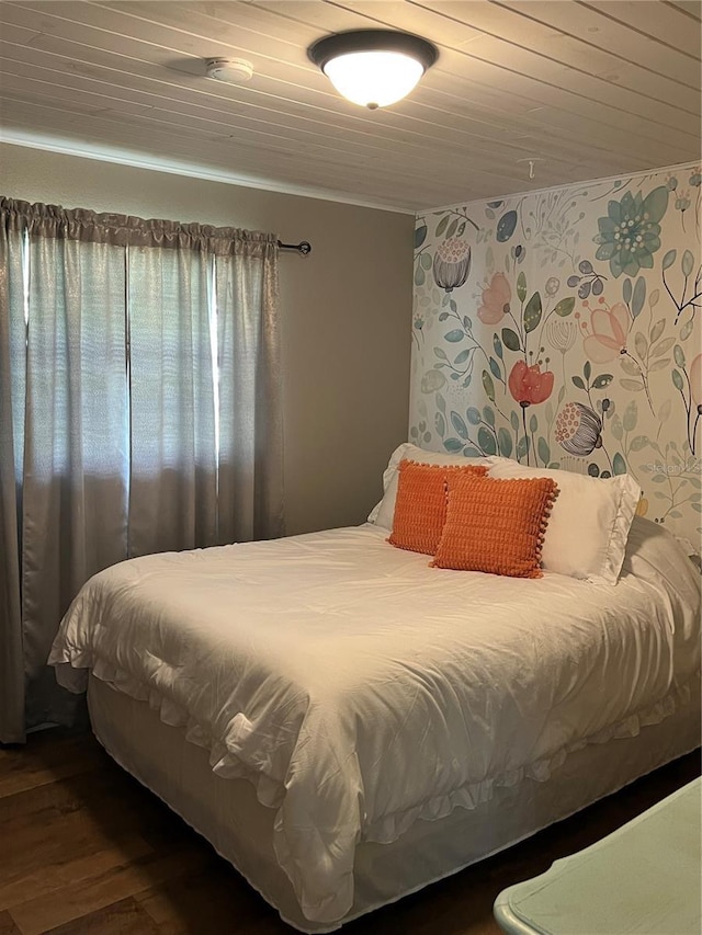 5561 NE 5th Pl, Ocala, FL 34470 - bedroom with wood finished floors