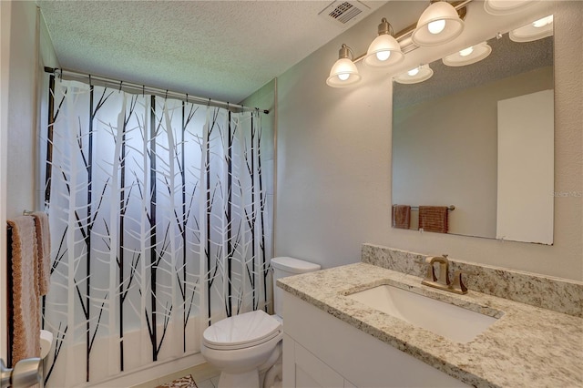 13006 Pebble Beach Cir, Hudson, FL 34667 - bathroom with vanity, a textured ceiling, and shower / tub combo