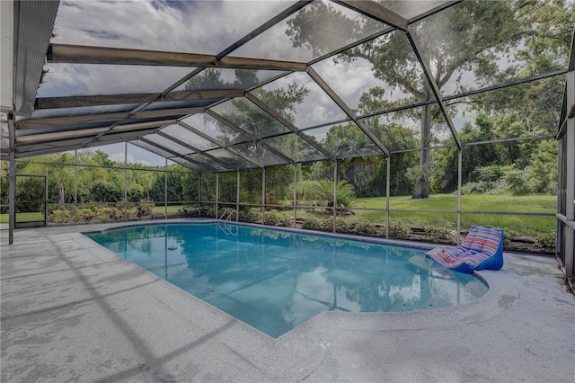 13006 Pebble Beach Cir, Hudson, FL 34667 - outdoor pool with a patio area and a lanai