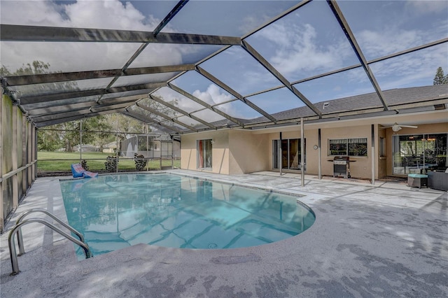 13006 Pebble Beach Cir, Hudson, FL 34667 - swimming pool featuring a patio, a lanai, and ceiling fan