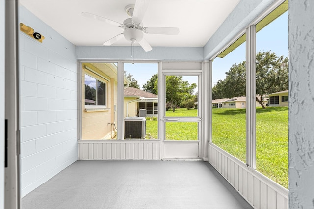 9664 SW 94th Ter Unit A, Ocala, FL 34481 - unfurnished sunroom with ceiling fan and healthy amount of natural light