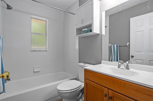 3224 E Davis Ln Unit 29, Inverness, FL 34453 - full bathroom featuring vanity and shower / tub combination