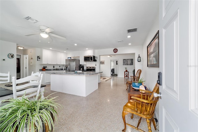 23717 SW Zephyr Hill Ct, Dunnellon, FL 34431 - photo 6