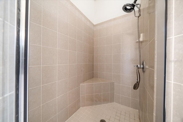 19583 SW 77th Loop, Dunnellon, FL 34432 - full bathroom featuring a stall shower