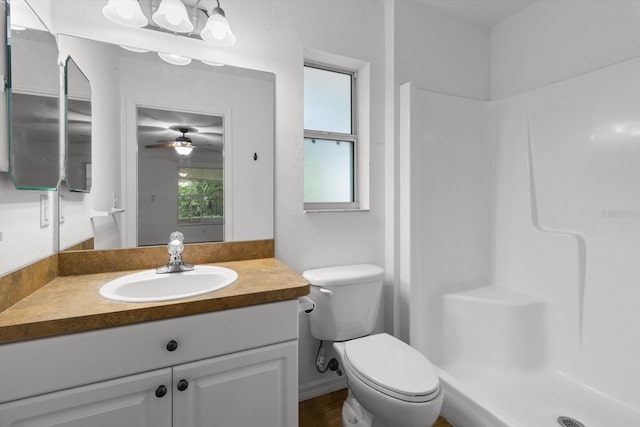 2105 E Dearborn Dr, Hernando, FL 34442 - full bath with vanity, a shower, and a ceiling fan